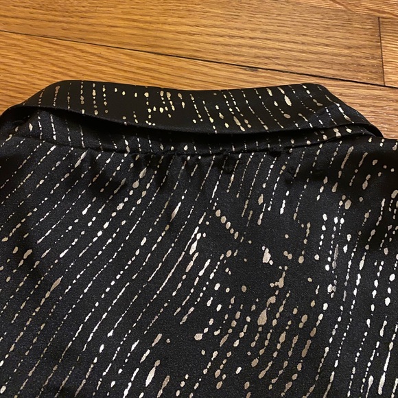 Tahari sparkly top, Large - Picture 2 of 6